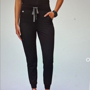 NWT small Figs black Zamora joggers Scrub Pants yoga waistband multiple pockets